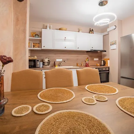 Tarnovo Nest | Cozy 1br Appartement *